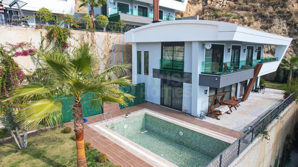 </noscript>Alanya, Tepe. Furnished 4+1 Villa with a sea view id 5225