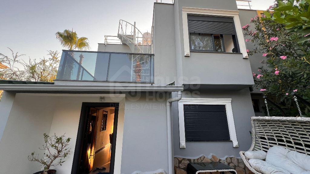 Alanya, Kargicak. Furnished 3+1 villa with a sea view id 5382