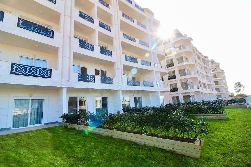 SEN PLACE Furnished 3+1 garden duplex with a sea view in Oba id 5938