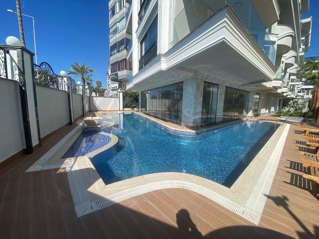KALAN İMPERİUM Furnished 1+1 apartment in front of the sea in Oba 6425