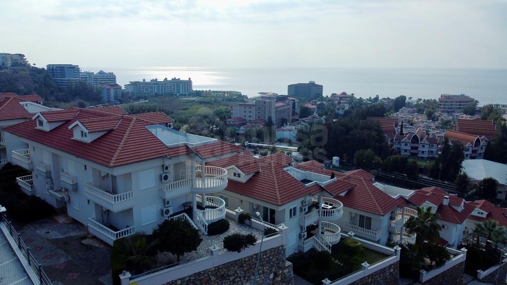 </noscript>UYGUN KONAK BEACH Furnished 3+1 duplex with a sea view in Konakli id 6543