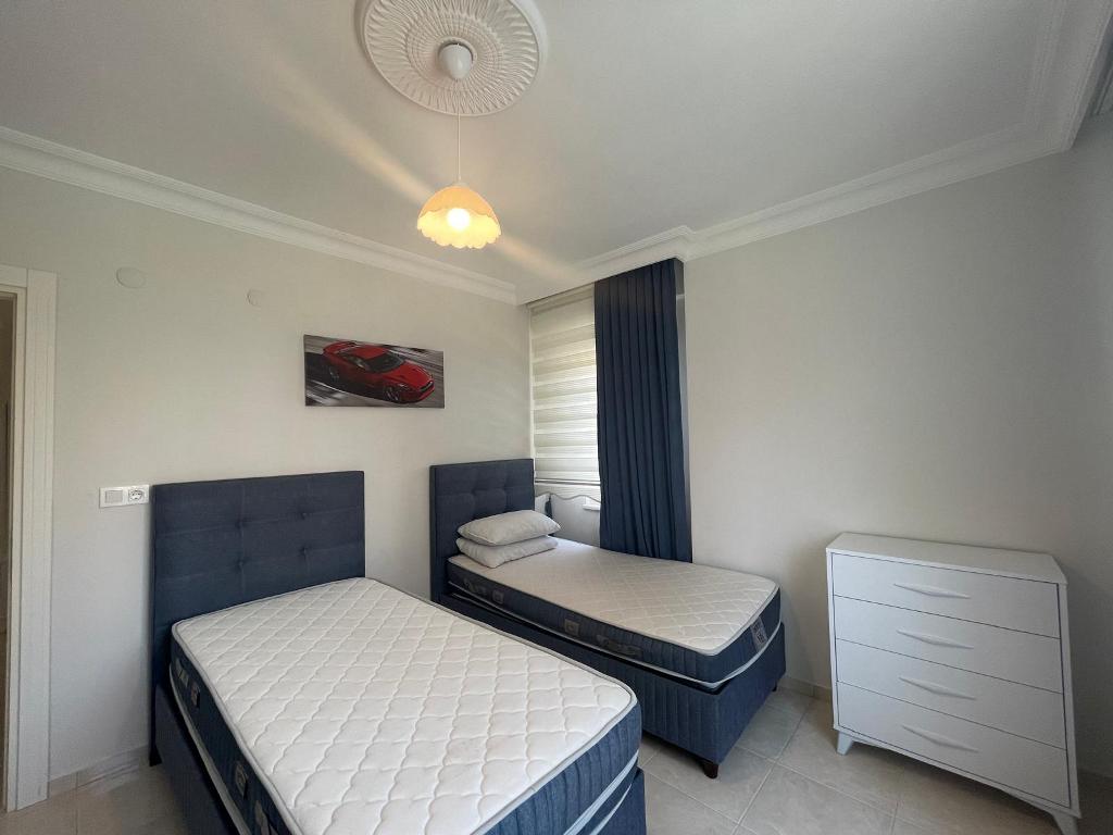 6e9fc1f1-8fb1-406c-aad7-580f9f0e02d0