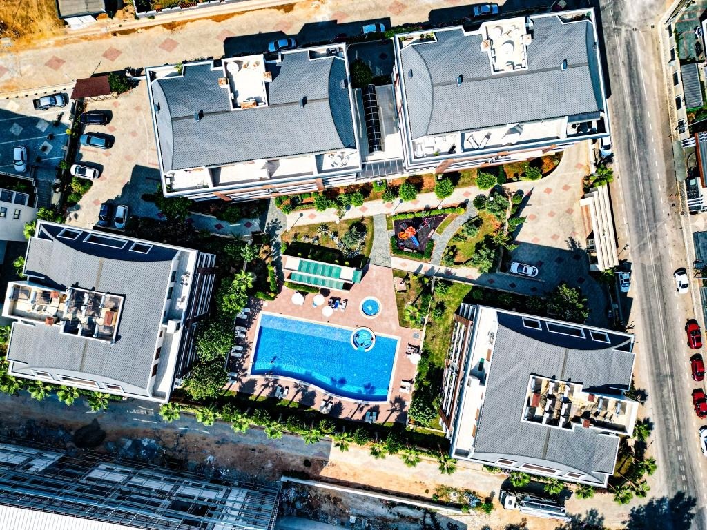 WhatsApp Image 2025-11-25 at 13.50.02 (4)